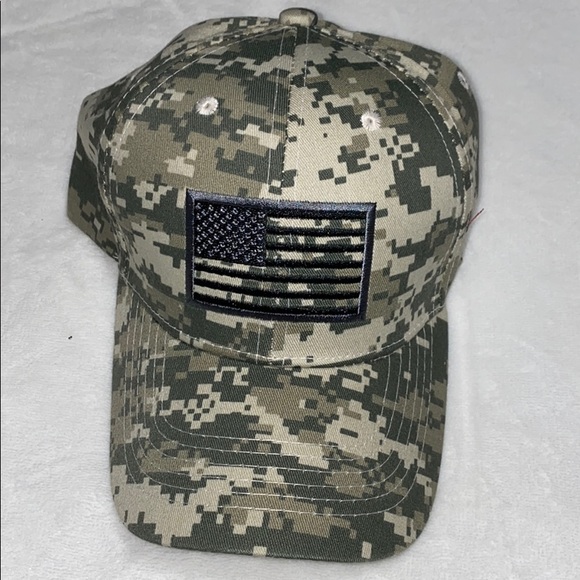 SILVERBACK WEAR Other - PATRIOTIC DAD HAT